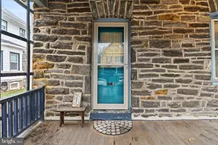 221 Wayne Ave, Narberth, PA 19072 - Photo 4