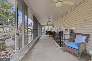 401 Red Barn Rd, Willow Grove, PA 19090 - Photo 26