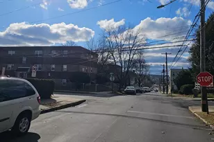 902 Arch St, Norristown, PA 19401 - Photo 2