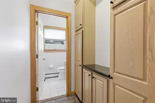 1146 Wheatsheaf Ln, Abington, PA 19001 - Photo 40