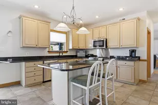 1146 Wheatsheaf Ln, Abington, PA 19001 - Photo 12