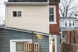 217 E Chestnut St, Norristown, PA 19401 - Photo 2