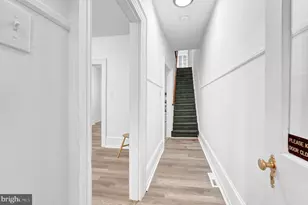 28 W Airy St, Norristown, PA 19401 - Photo 4