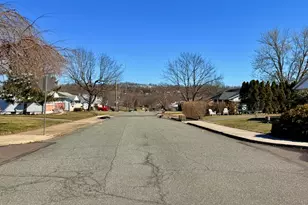 1062 Hale St, Pottstown, PA 19464 - Photo 28