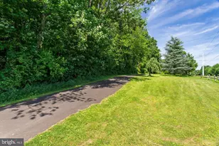 26 Brookside Ct, Horsham, PA 19044 - Photo 36