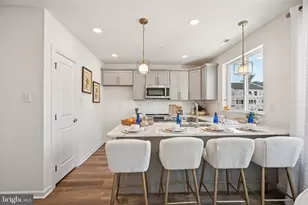 228 Chapel Ct, Norristown, PA 19401 - Photo 8