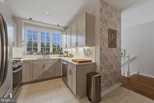 102 Campbell Dr, Conshohocken, PA 19428 - Photo 8