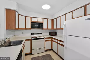 1512 Foxmeadow Cir, Royersford, PA 19468 - Photo 10