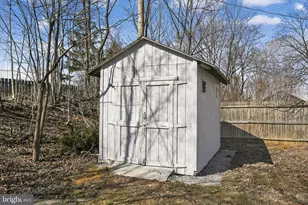727 W County Line Rd, Hatboro, PA 19040 - Photo 34