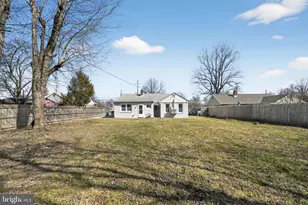 727 W County Line Rd, Hatboro, PA 19040 - Photo 32