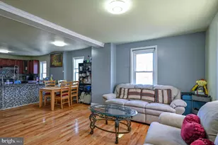 29 W Vine St, Hatfield, PA 19440 - Photo 4