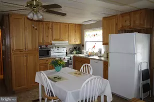 398 Clear Creek Ct, North Wales, PA 19454 - Photo 16