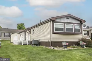 398 Clear Creek Ct, North Wales, PA 19454 - Photo 6