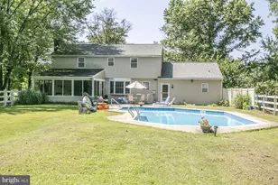 939 Alycia Ln, Telford, PA 18969 - Photo 36