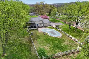 939 Alycia Ln, Telford, PA 18969 - Photo 8