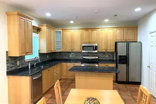 631 Fawn Cir, King of Prussia, PA 19406 - Photo 2