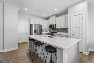 1094 Moscariello, Royersford, PA 19468 - Photo 4