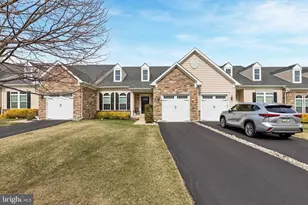 106 Shire Dr, Norristown, PA 19403 - Photo 1