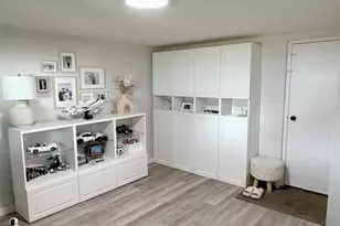 1427 St Charles Pl, Abington, PA 19001 - Photo 8