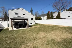 1427 St Charles Pl, Abington, PA 19001 - Photo 18