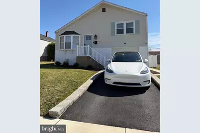 1427 Saint Charles Place, Abington, PA 19001 - Photo 1