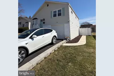 1427 Saint Charles Place, Abington, PA 19001 - Photo 2