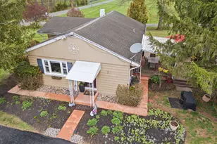1030 Walt Rd, Pennsburg, PA 18073 - Photo 4