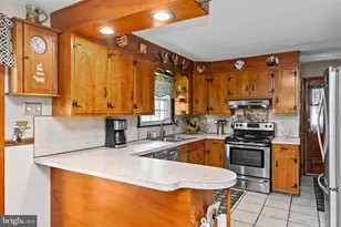 1030 Walt Rd, Pennsburg, PA 18073 - Photo 14
