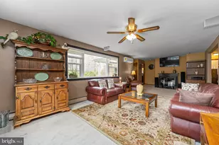 1030 Walt Rd, Pennsburg, PA 18073 - Photo 10