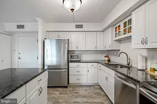 10713 Valley Forge Cir, King of Prussia, PA 19406 - Photo 10