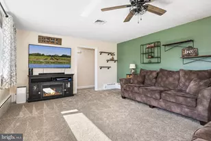 1243 Pine St, Pottstown, PA 19464 - Photo 2