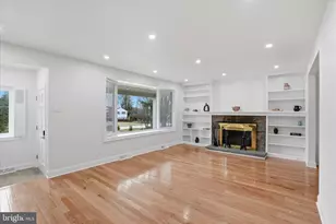 898 Crestline Dr, Blue Bell, PA 19422 - Photo 6