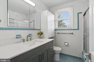 898 Crestline Dr, Blue Bell, PA 19422 - Photo 18