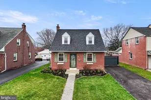 241 W King St, Pottstown, PA 19464 - Photo 2