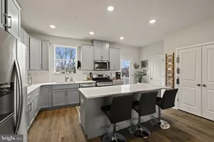 3 Continental Wy, Bridgeport, PA 19405 - Photo 8