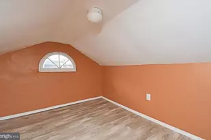 20 E Howard St, Stowe, PA 19464 - Photo 4