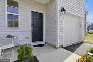 876 Still Waters Ln, Pennsburg, PA 18073 - Photo 2