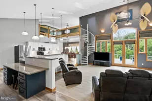 213 Cross Rd, Gilbertsville, PA 19525 - Photo 8