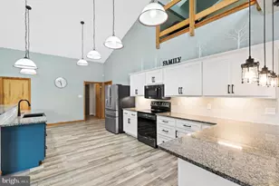 213 Cross Rd, Gilbertsville, PA 19525 - Photo 6