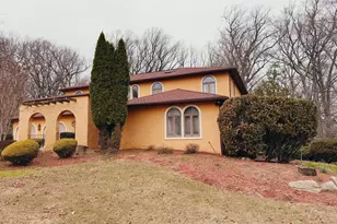 1317 Mettler Rd, Huntingdon Valley, PA 19006 - Photo 2