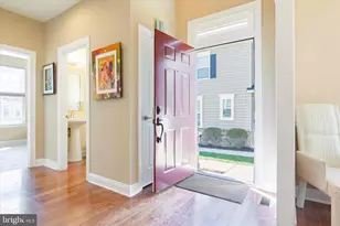 31 Penn Manor Ct, Fort Washington, PA 19034 - Photo 2