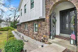 1433 Southwind Way, Dresher, PA 19025 - Photo 2