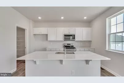 3037 Martha Way, Pennsburg, PA 18073 - Photo 4