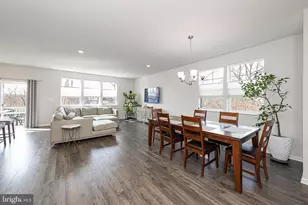 17 Egret Way, Phoenixville, PA 19460 - Photo 6