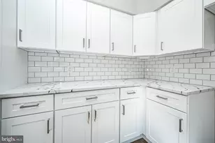 1146 Valley Stream Dr, Perkiomenville, PA 18074 - Photo 8