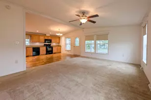 22 Holiday Ave, Hatfield, PA 19440 - Photo 6