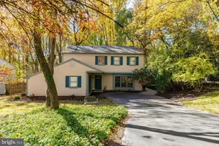 438 Holly Ln, Lafayette Hill, PA 19444 - Photo 2