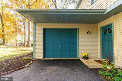 438 Holly Lane, Lafayette Hill, PA 19444 - Photo 6