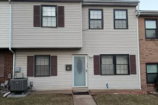 18 Sawmill Run, Norristown, PA 19401 - Photo 1