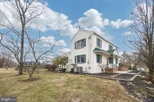 457 Fruit Farm Rd, Royersford, PA 19468 - Photo 48